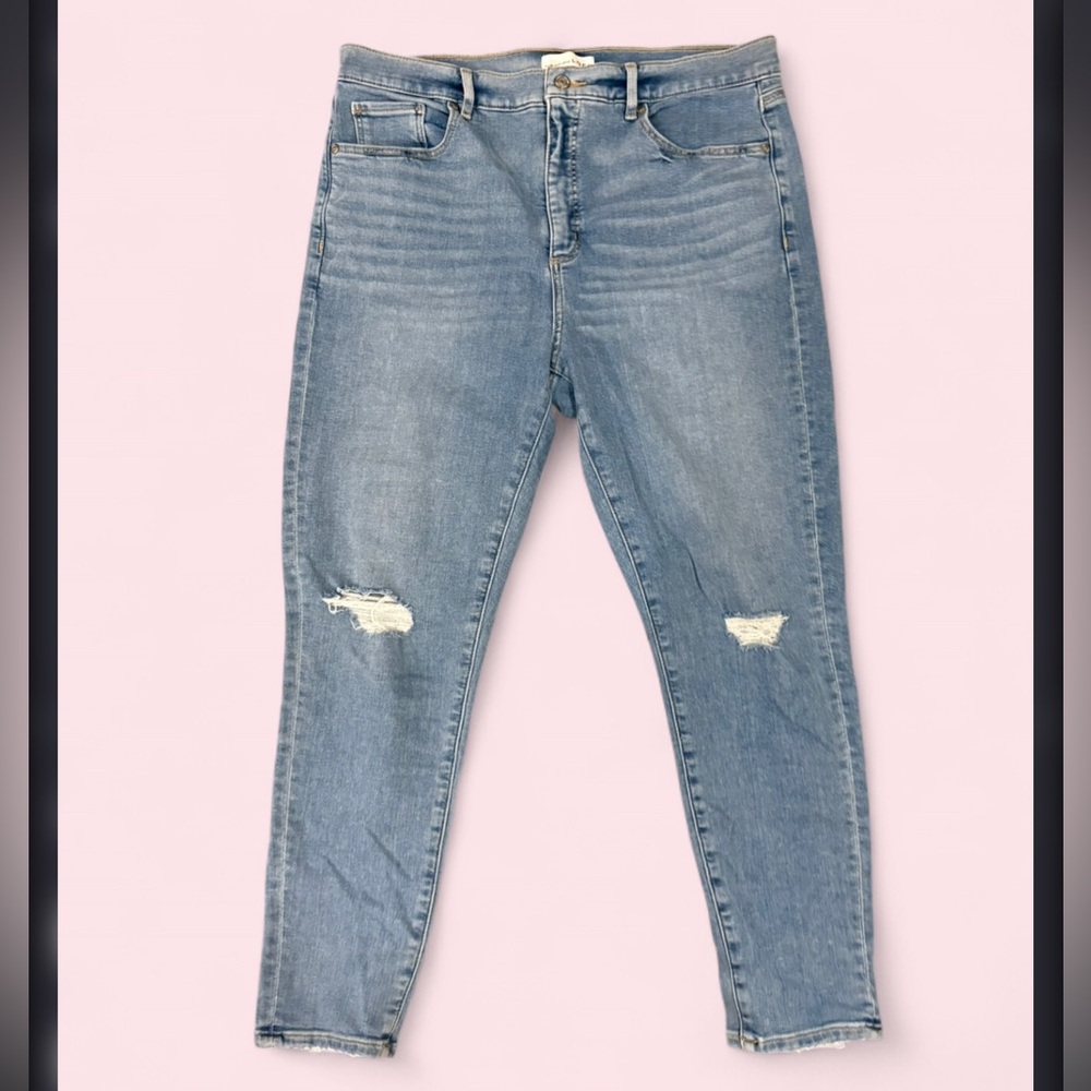 LOFT Distressed Skinny Jeans Light Wash Size 32/14